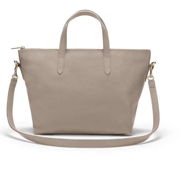 Cuyana Handbags - Cuyana Carryall Tote